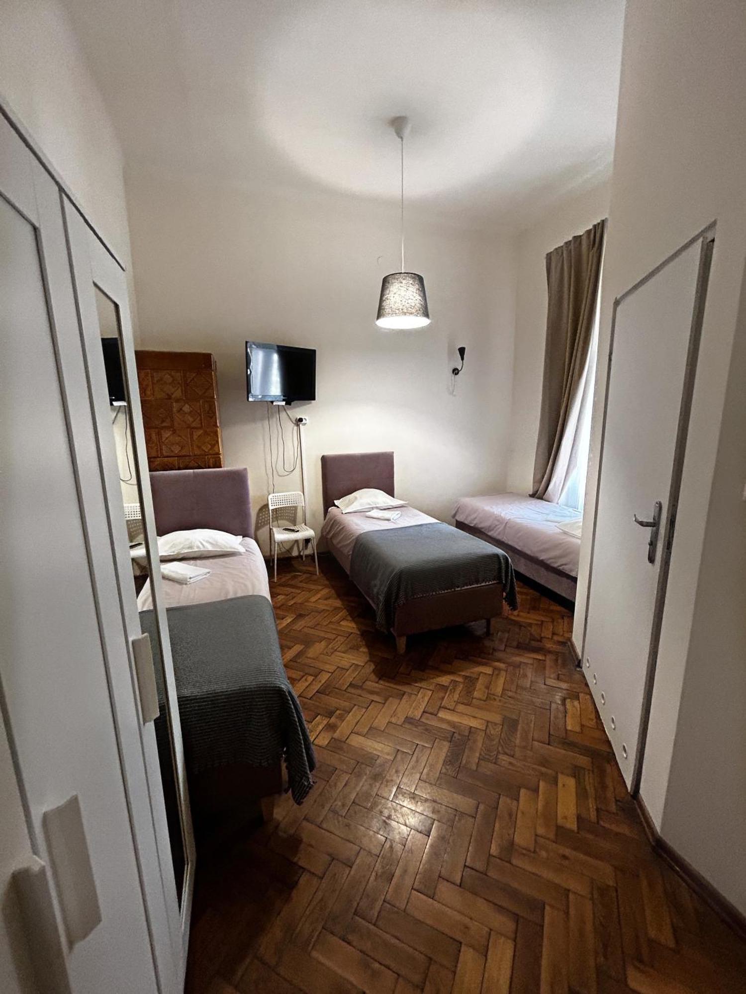 Harmony Aparthotel Krakau Exterior foto